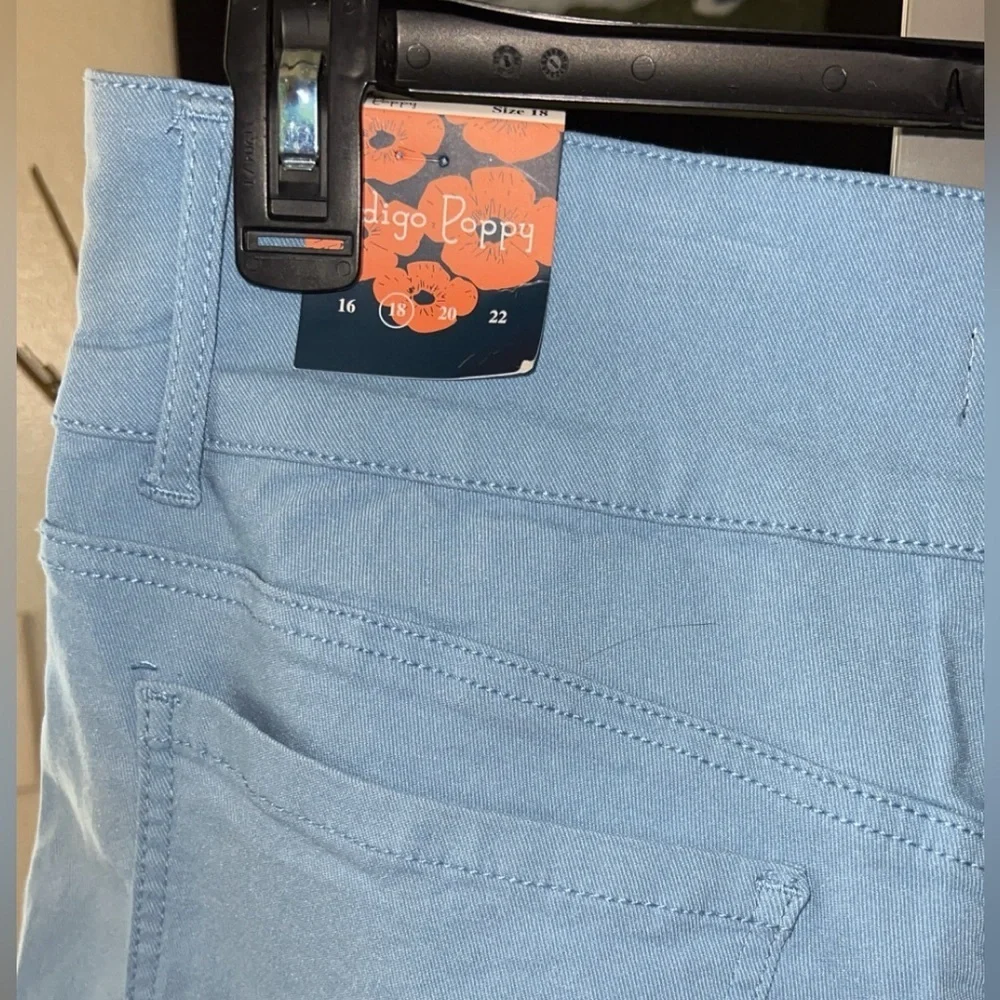 Light blue shorts - Picture 5 of 5